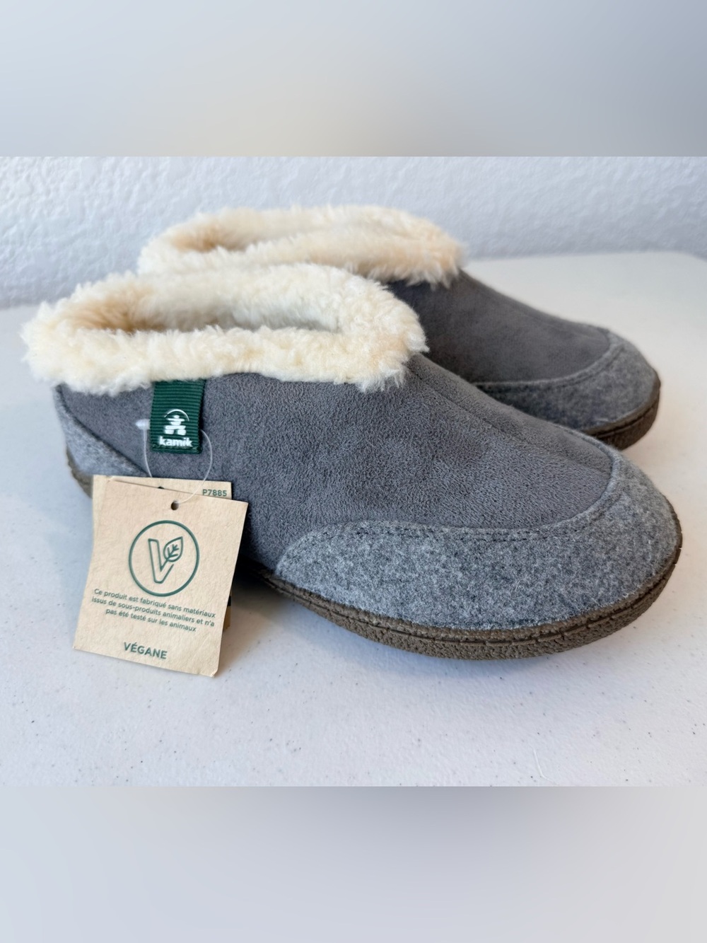 Kamik Chalet Slippers Women's Vegan -Shearling Slip-On Clog Slippers NWT